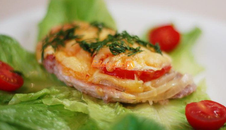 Свинина по-французски с помидорами в духовке - рецепт с фото пошагово