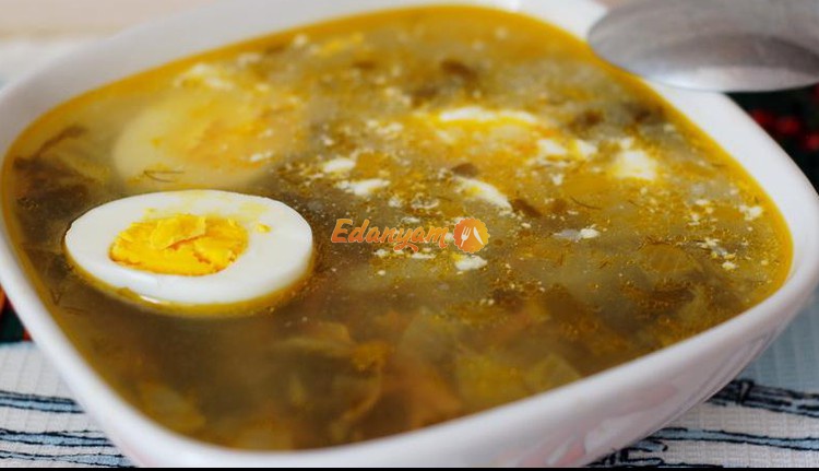 Щавелевый суп с яйцом